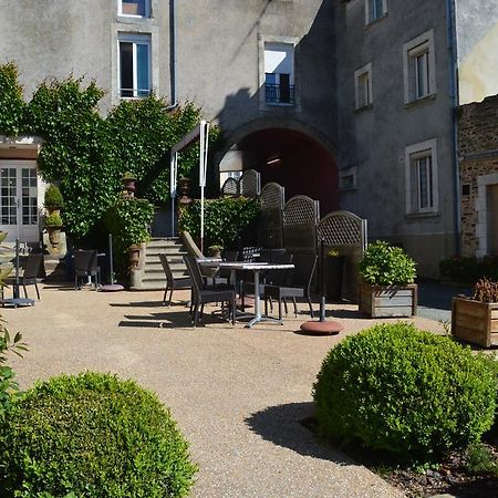Logis Le Bretagne Hotel Sille-le-Guillaume Exterior photo