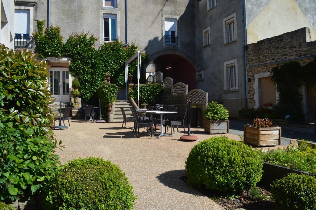 Logis Le Bretagne Hotel Sille-le-Guillaume Exterior photo